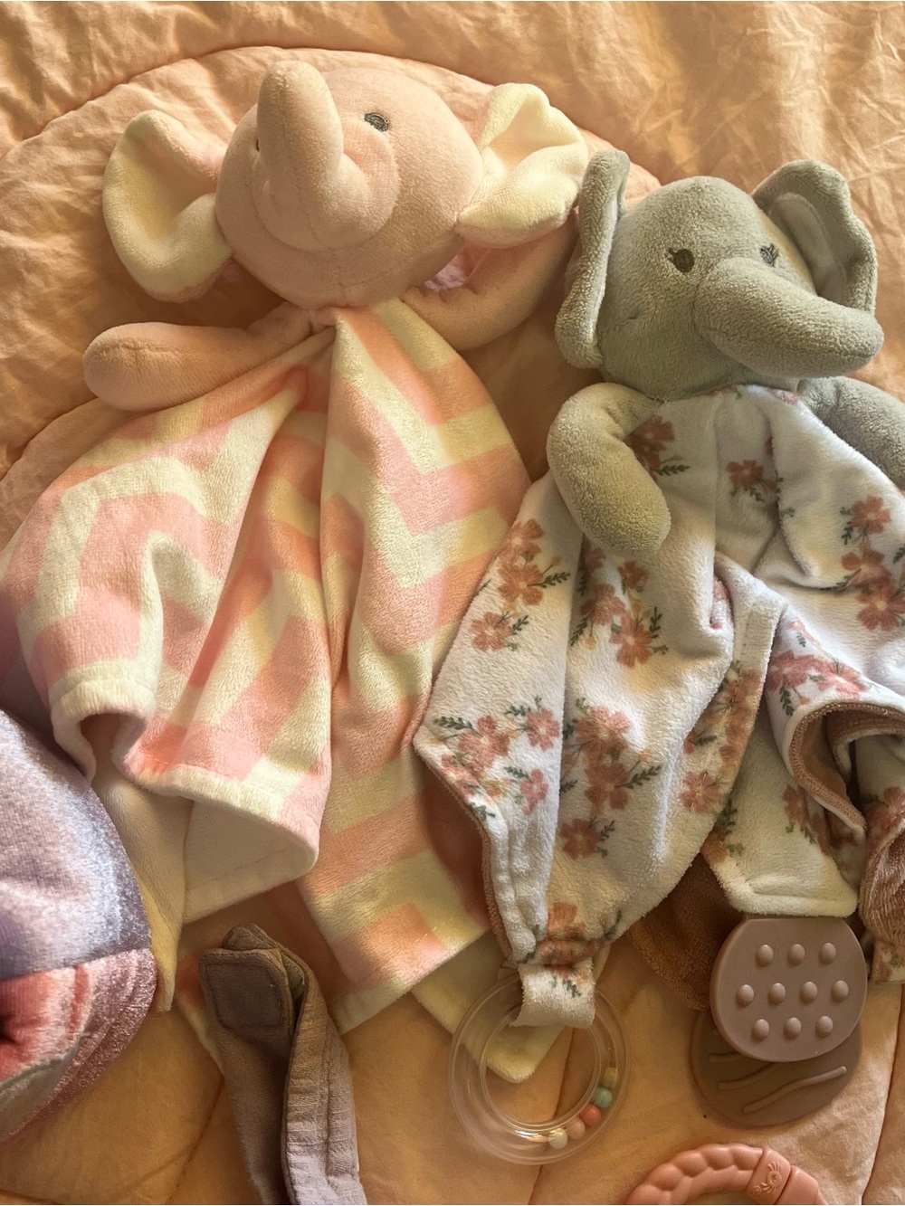 Baby Plushies Bundle Plush Baby Lovey - Picture 3 of 5